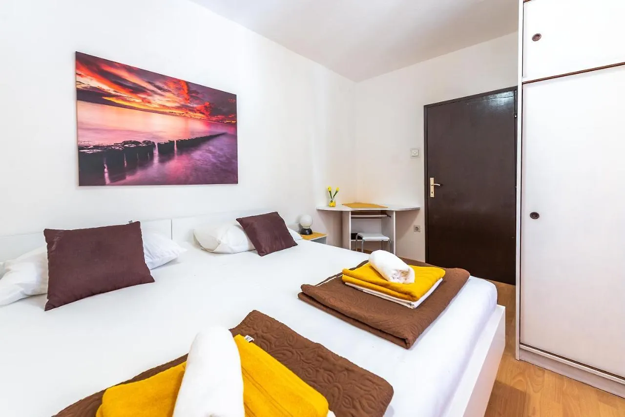 Apartments Jadran Pag Town