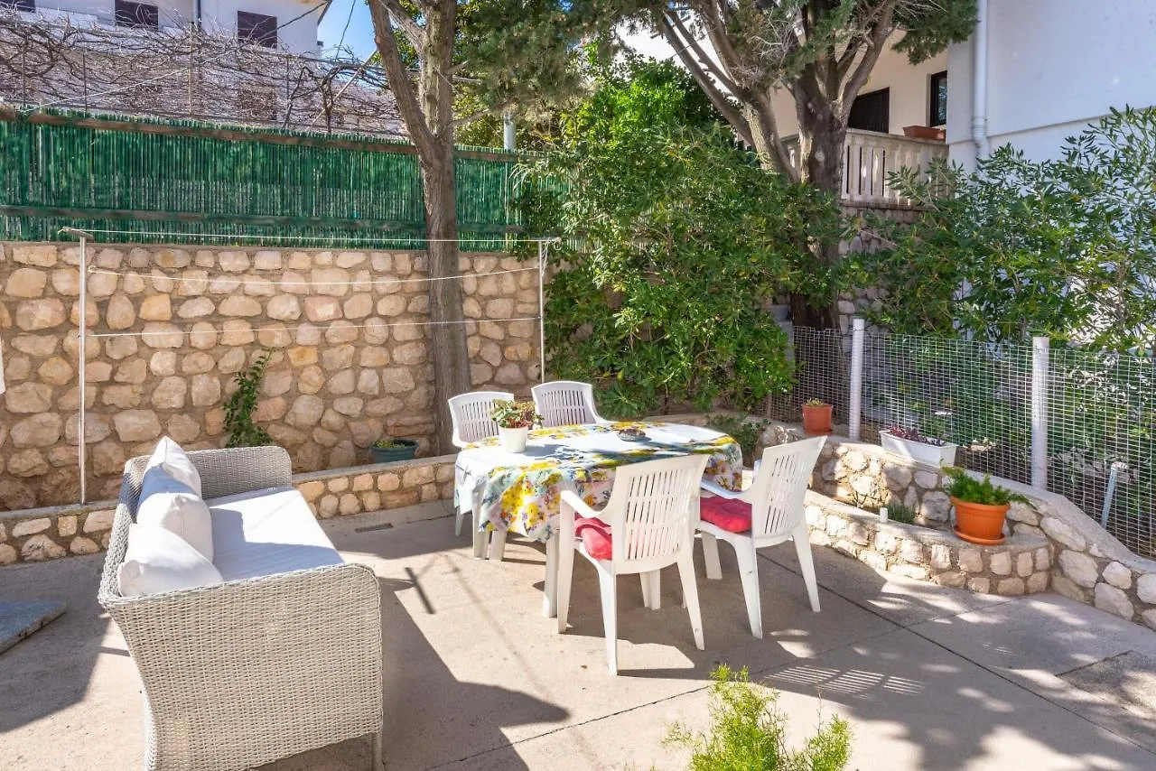 Apartments Jadran Pag Town